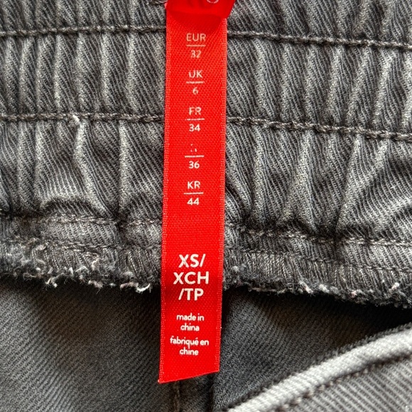 Spanx Stretch Twill Cargo Jogger Pants in Washed Black Women's Size Extra Small - Picture 11 of 14